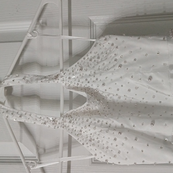 David's Bridal girls White Halter Dress with Turquoise Blue sash bow Sz 7 EUC - Picture 4 of 9